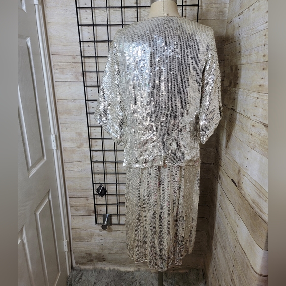 Vintage shomax silk sequined 2pc dress. - Picture 3 of 9